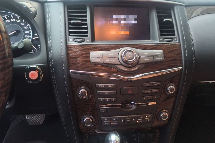 Used Nissan Patrol 2018 4.0L Platinum Edition Audio And AC Panel