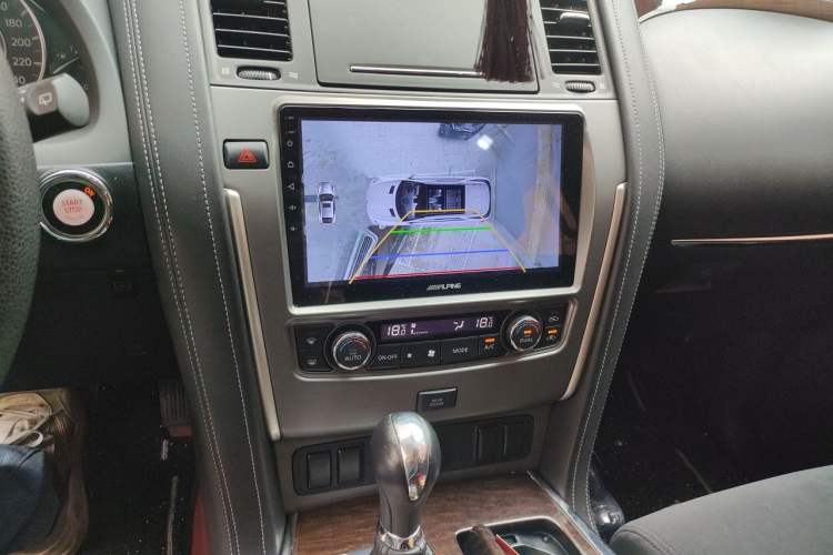 Used Nissan Patrol 2018 4.0L LinkedIn Edition Audio And AC Panel