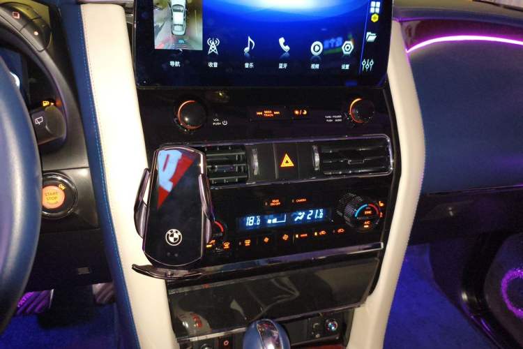 Used Nissan Patrol  Audio And AC Panel