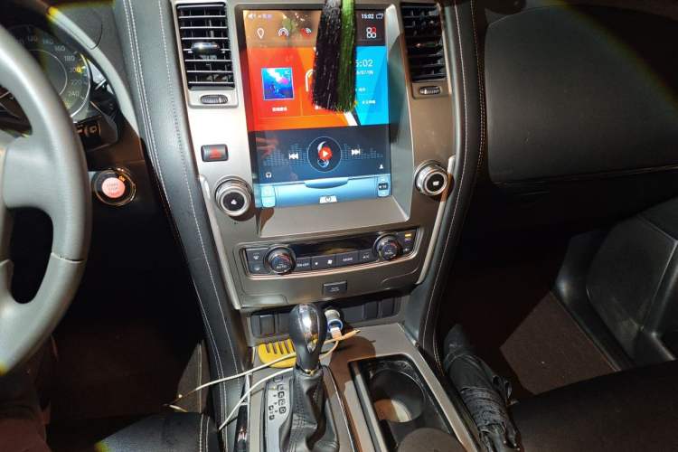 Used Nissan Patrol  Audio And AC Panel