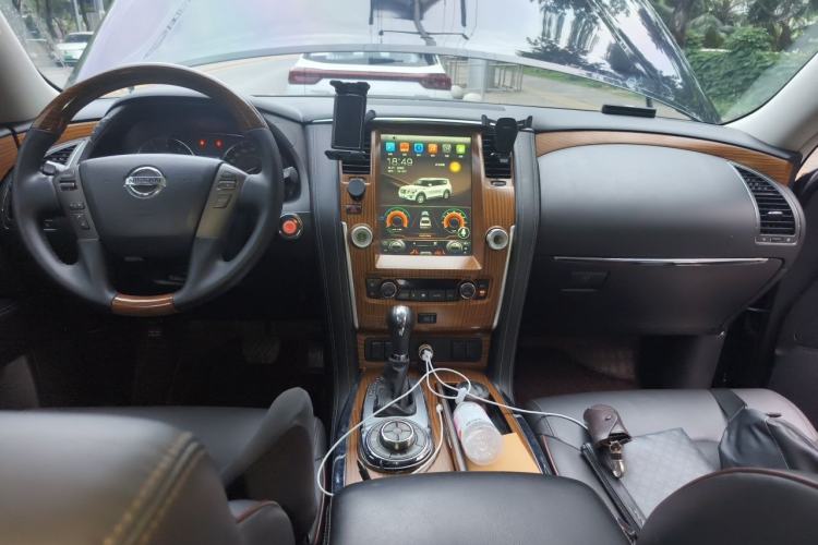 Used Nissan Patrol 2018 4.0L Automatic 7-Seater Middle East Version Center Console