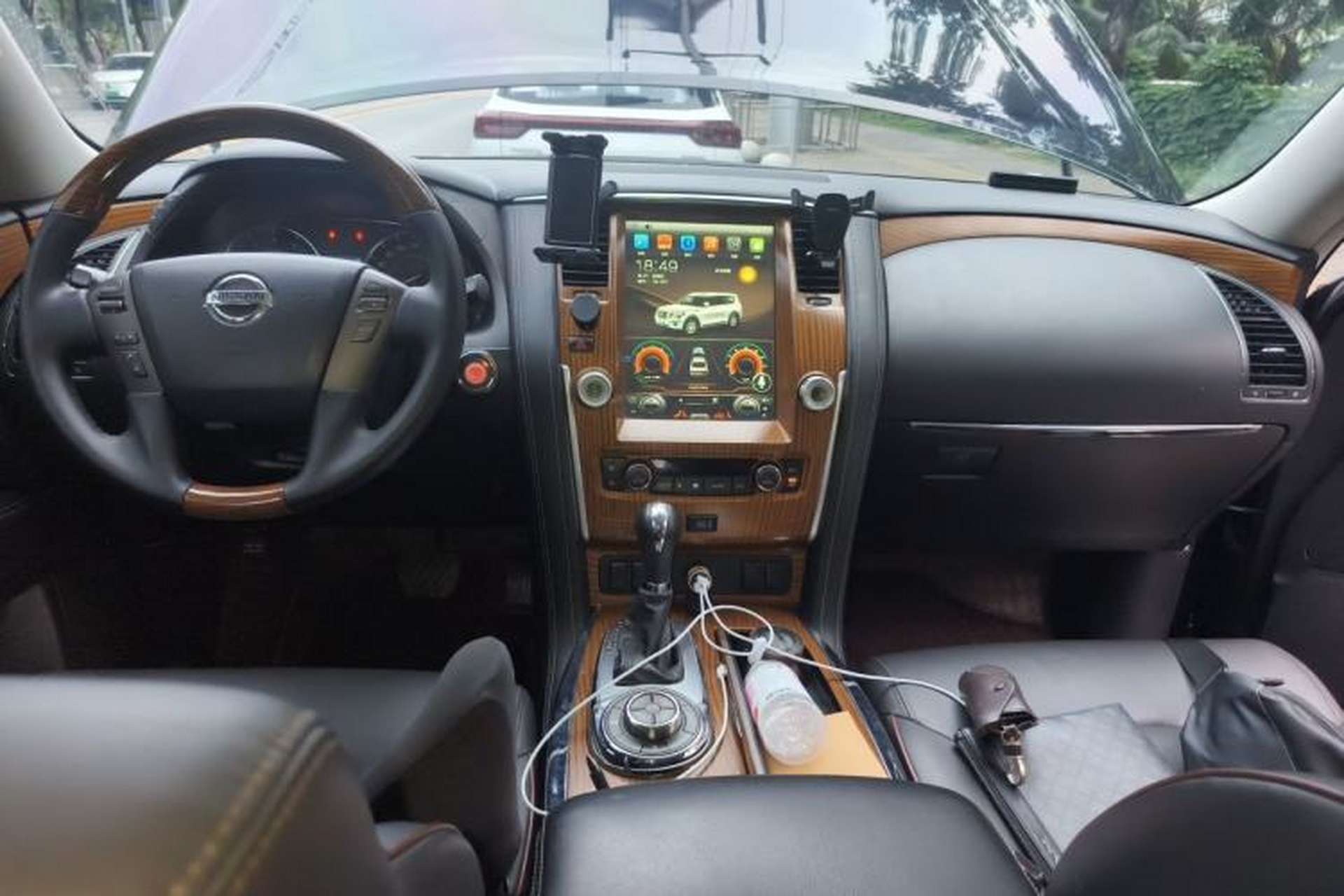 Used Nissan Patrol 2018 4.0L Automatic 7-Seater Middle East Version Center Console