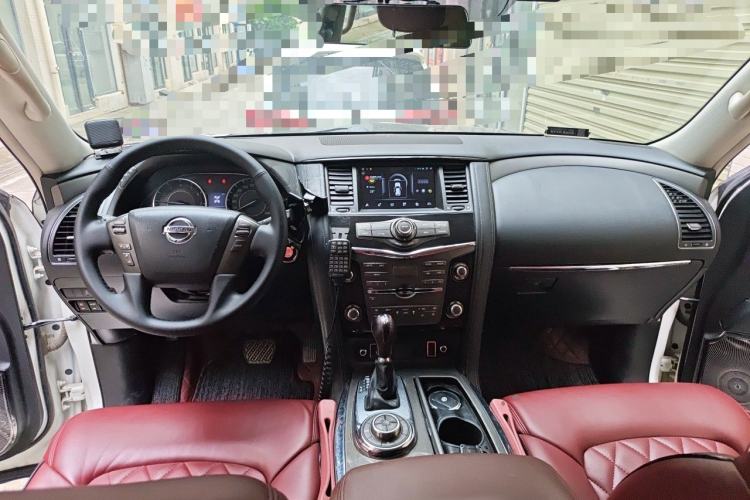 Used Nissan Patrol  Center Console