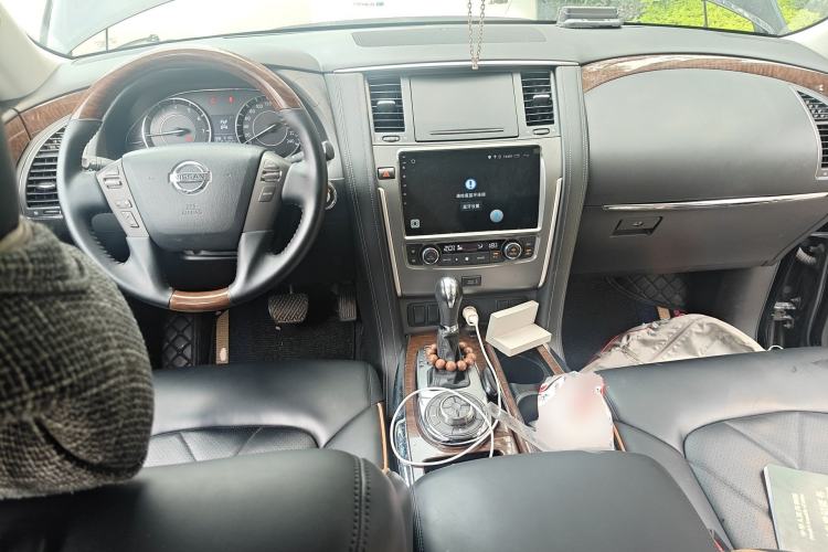 Used Nissan Patrol 2018 Y62 4.0 XE Middle East Center Console