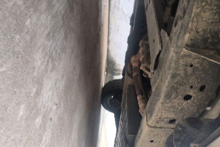 Used Nissan Patrol 2018 4.0L Platinum Edition Chassis Front Left