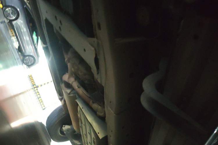 Used Nissan Patrol 2018 4.0L LinkedIn Edition Chassis Front Left