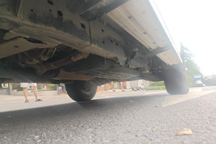 Used Nissan Patrol 2018 Y62 4.0 XE Middle East Chassis Front Left