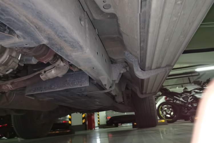Used Nissan Patrol 2018 4.0L Automatic 7-Seater Middle East Version Chassis Front Left