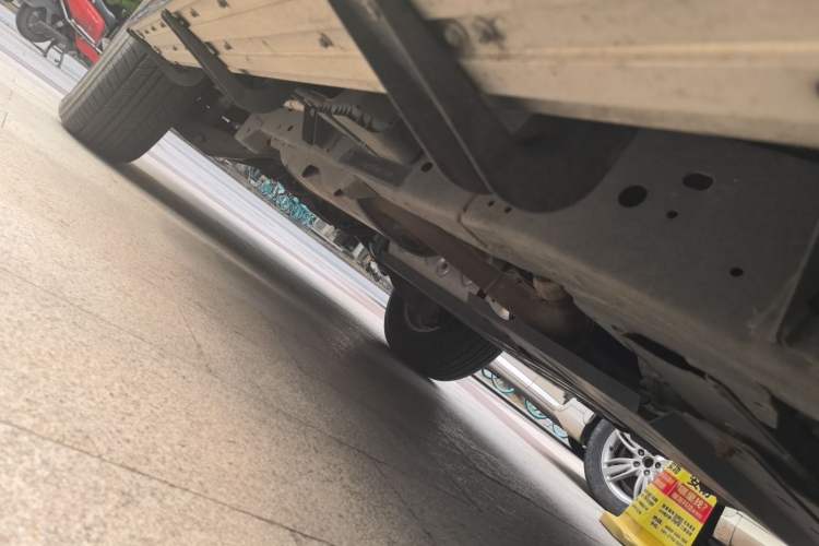 Used Nissan Patrol 2018 4.0L LinkedIn Edition Chassis Front Right