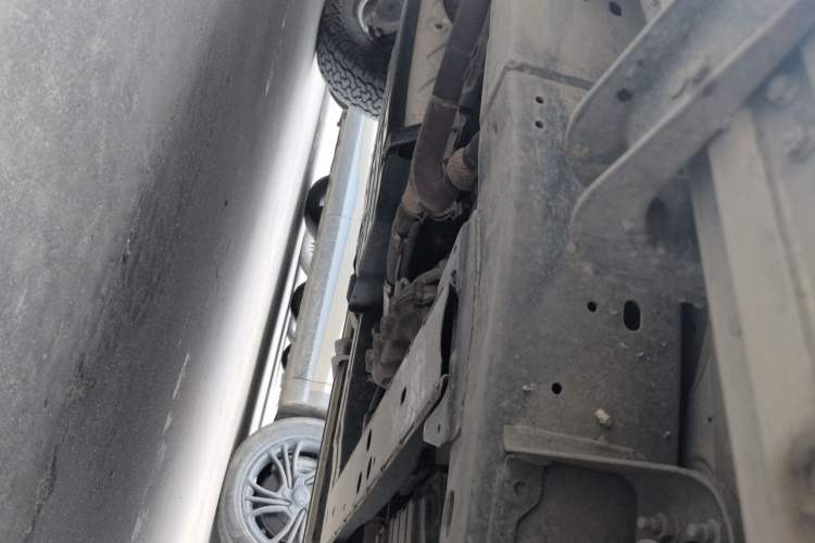 Used Nissan Patrol 2018 4.0L LinkedIn Edition Chassis Front Right