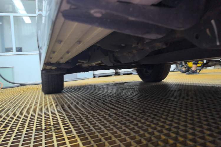 Used Nissan Patrol 2018 5.6L Standard Version Chassis Rear Left