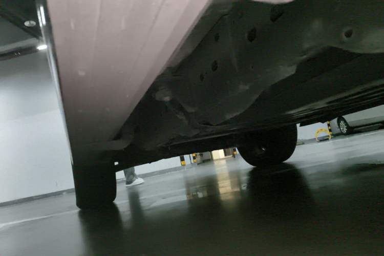 Used Nissan Patrol 2018 4.0L Platinum Edition Chassis Rear Left