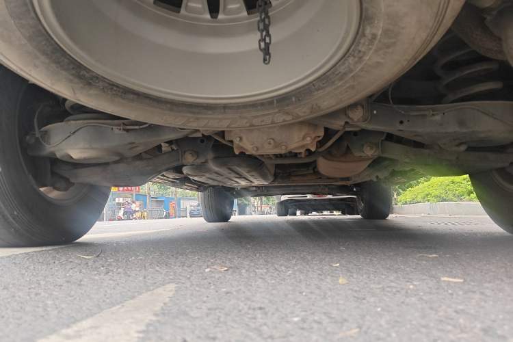 Used Nissan Patrol 2018 Y62 4.0 XE Middle East Chassis Rear