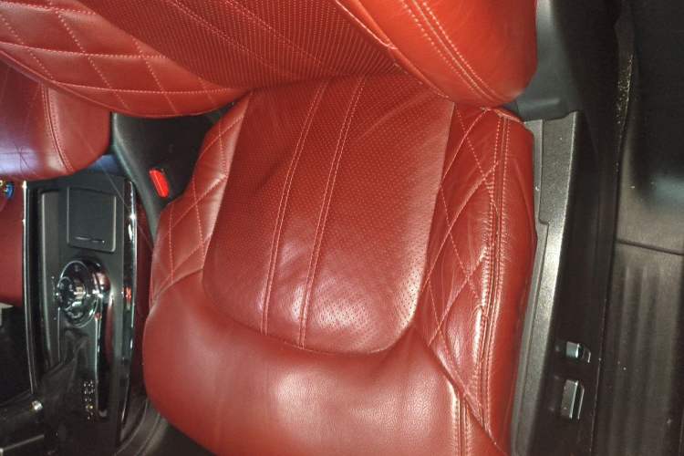 Used Nissan Patrol 2018 4.0L Automatic 7-Seater Middle East Version Driver Seat