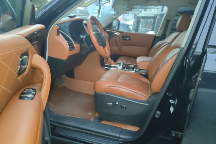 Used Nissan Patrol 2018 4.0L LinkedIn Edition Driver Seat