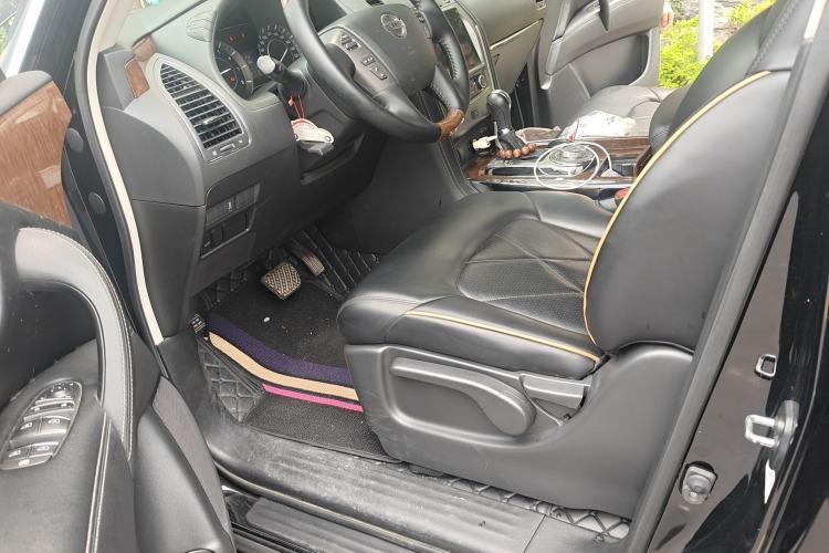 Used Nissan Patrol 2018 Y62 4.0 XE Middle East Driver Seat