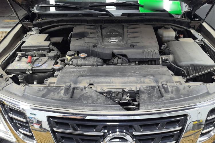 Used Nissan Patrol 2018 5.6L Standard Version Engine Bay