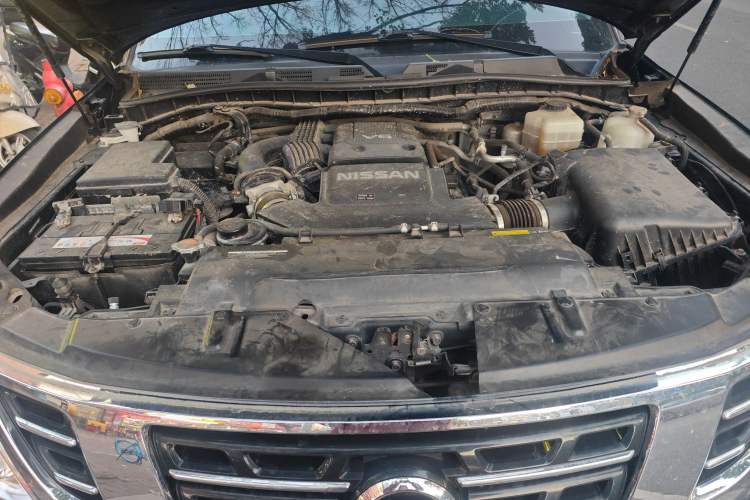 Used Nissan Patrol 2018 4.0L LinkedIn Edition Engine Bay