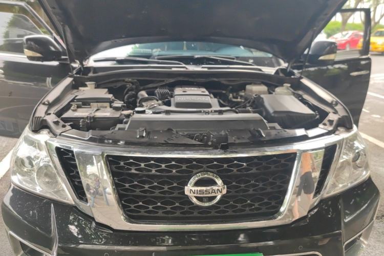 Used Nissan Patrol 2018 4.0L LinkedIn Edition Engine Bay