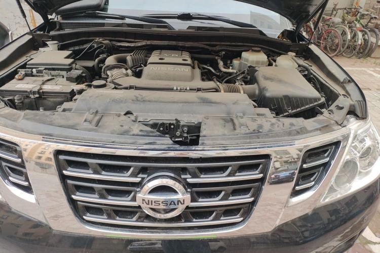 Used Nissan Patrol 2018 4.0L LinkedIn Edition Engine Bay