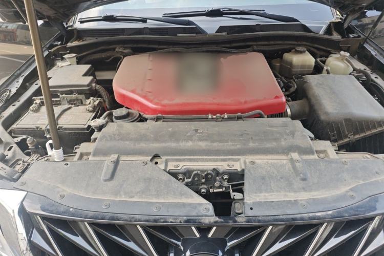 Used Nissan Patrol 2018 4.0L LinkedIn Edition Engine Bay