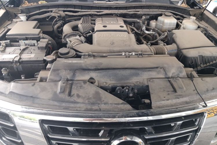 Used Nissan Patrol  Engine Bay