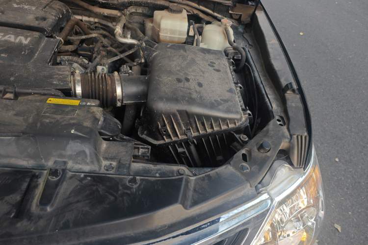 Used Nissan Patrol 2018 4.0L LinkedIn Edition Engine Bay Left