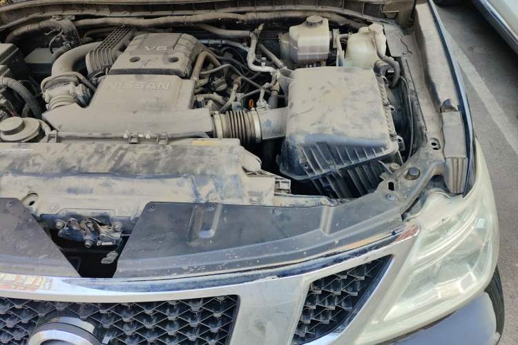 Used Nissan Patrol 2018 4.0L LinkedIn Edition Engine Bay Left