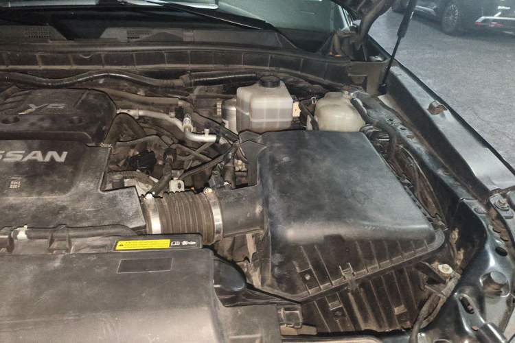 Used Nissan Patrol 2018 4.0L Automatic 7-Seater Middle East Version Engine Bay Left