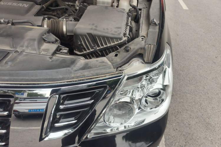 Used Nissan Patrol 2018 4.0L Automatic 7-Seater Middle East Version Engine Bay Left