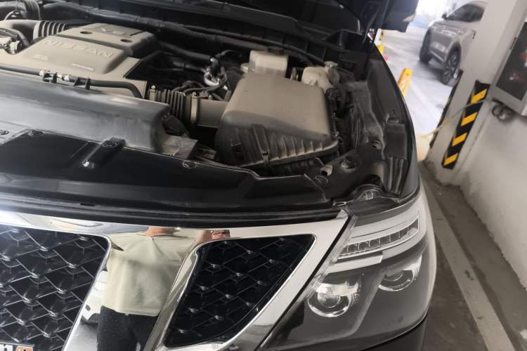 Used Nissan Patrol  Engine Bay Left