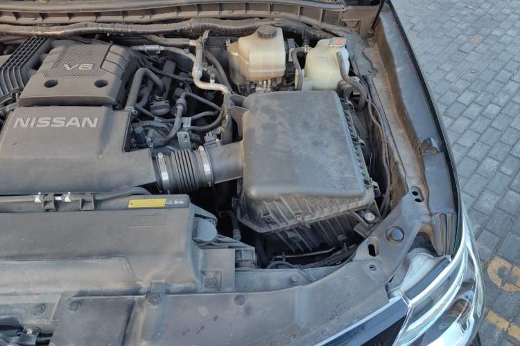 Used Nissan Patrol 2018 4.0L LinkedIn Edition Engine Bay Left