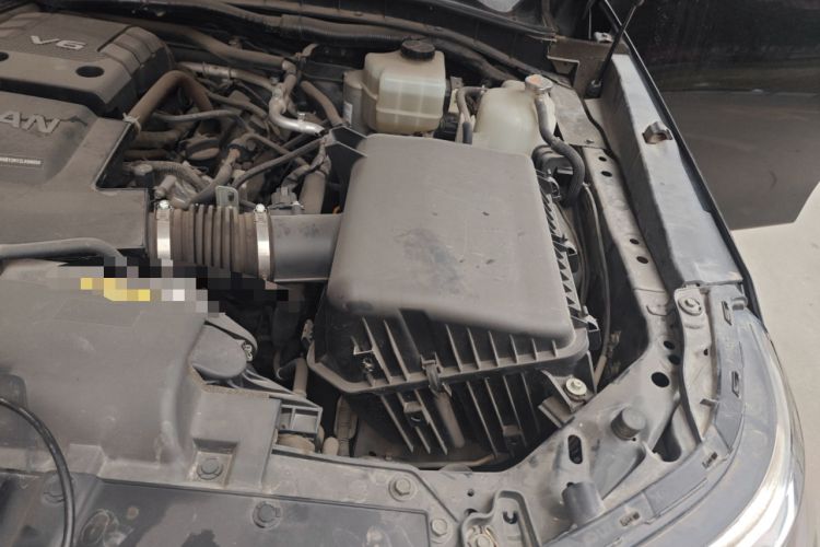 Used Nissan Patrol 2018 4.0L LinkedIn Edition Engine Bay Left