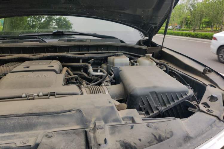Used Nissan Patrol  Engine Bay Left
