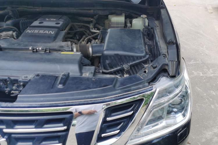 Used Nissan Patrol  Engine Bay Left