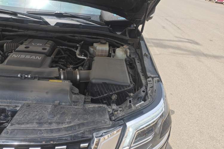 Used Nissan Patrol  Engine Bay Left