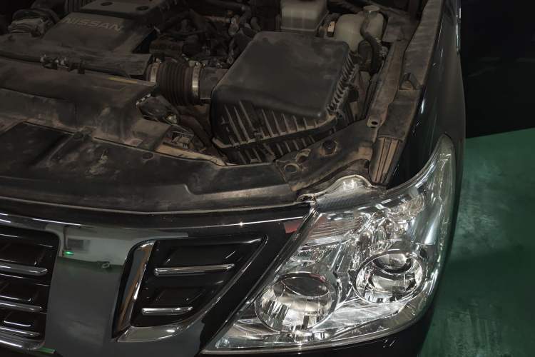 Used Nissan Patrol 2018 4.0L LinkedIn Edition Engine Bay Left