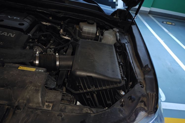 Used Nissan Patrol 2018 4.0L LinkedIn Edition Engine Bay Left