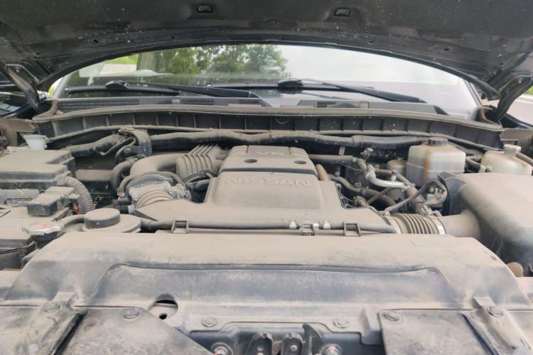 Used Nissan Patrol  Engine Bay
