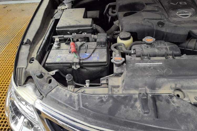 Used Nissan Patrol 2018 5.6L Standard Version Engine Bay Right