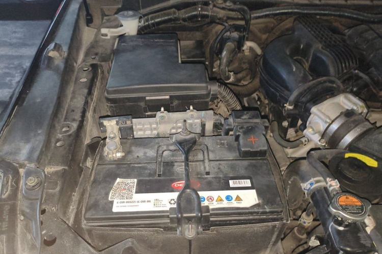 Used Nissan Patrol 2018 4.0L Automatic 7-Seater Middle East Version Engine Bay Right