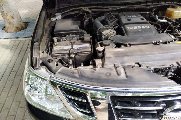 Used Nissan Patrol  Engine Bay Right