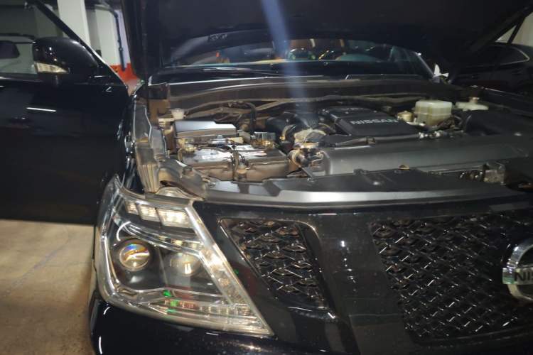 Used Nissan Patrol 2018 4.0L LinkedIn Edition Engine Bay Right