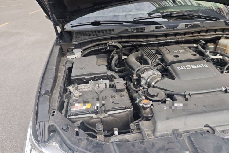 Used Nissan Patrol 2018 4.0L LinkedIn Edition Engine Bay Right
