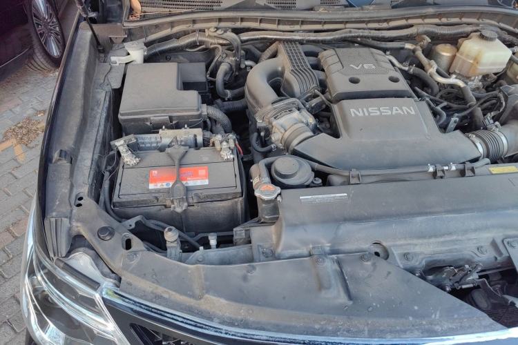 Used Nissan Patrol 2018 4.0L LinkedIn Edition Engine Bay Right