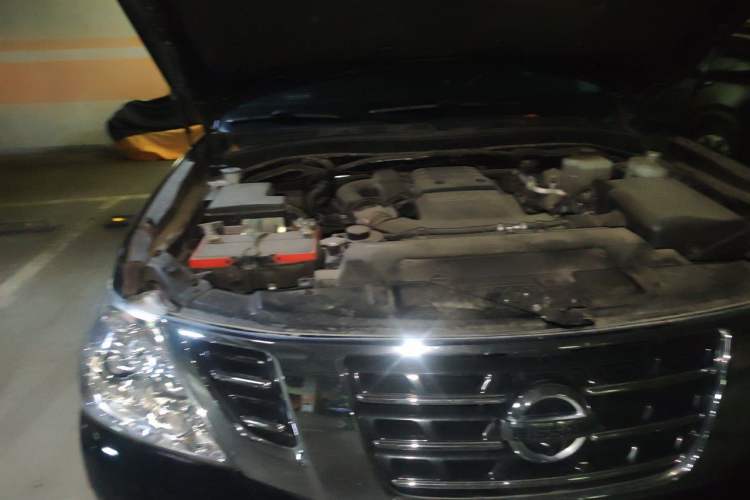 Used Nissan Patrol  Engine Bay Right
