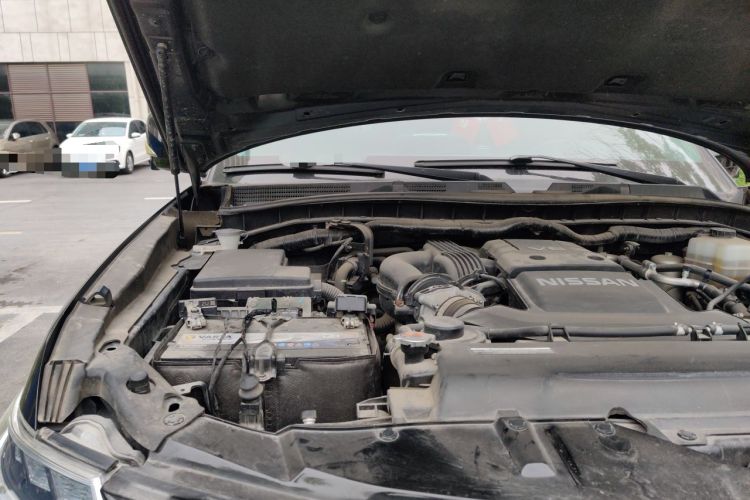 Used Nissan Patrol  Engine Bay Right