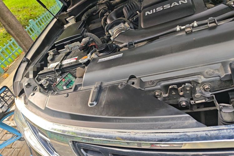 Used Nissan Patrol  Engine Bay Right