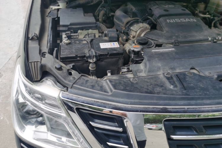 Used Nissan Patrol  Engine Bay Right