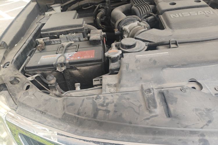 Used Nissan Patrol 2018 Y62 4.0 XE Middle East Engine Bay Right